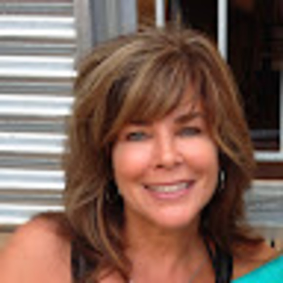 Meet your Posher, Gillian - Picture 1 of 1